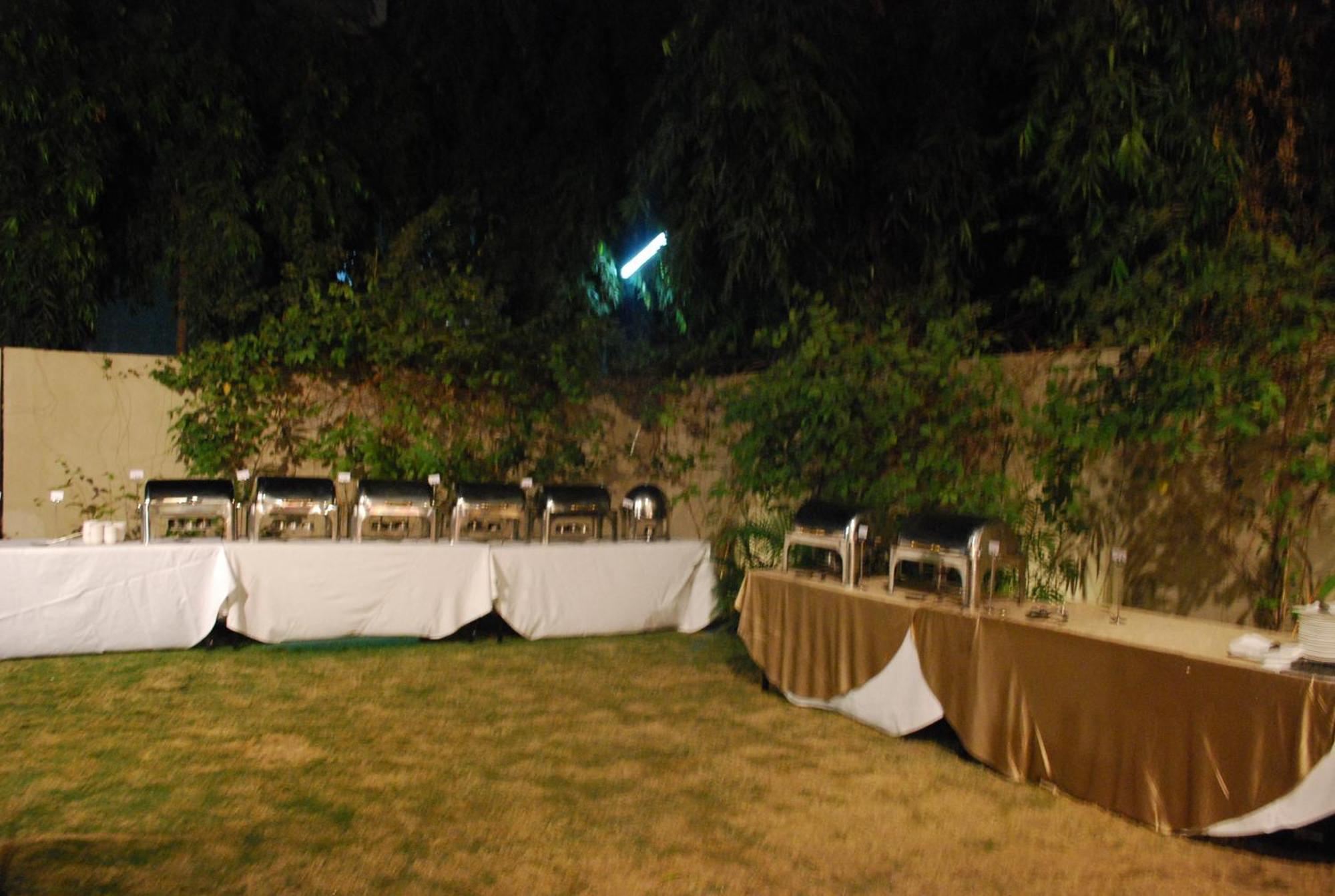 Four Points By Sheraton Amhedabad Dış mekan fotoğraf